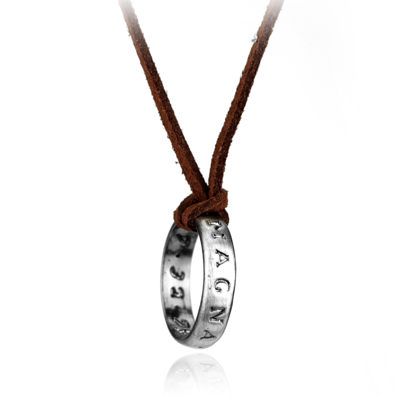 Game Anime Leather Chain Ring  - Vintage Jewelry Collection recension och pris