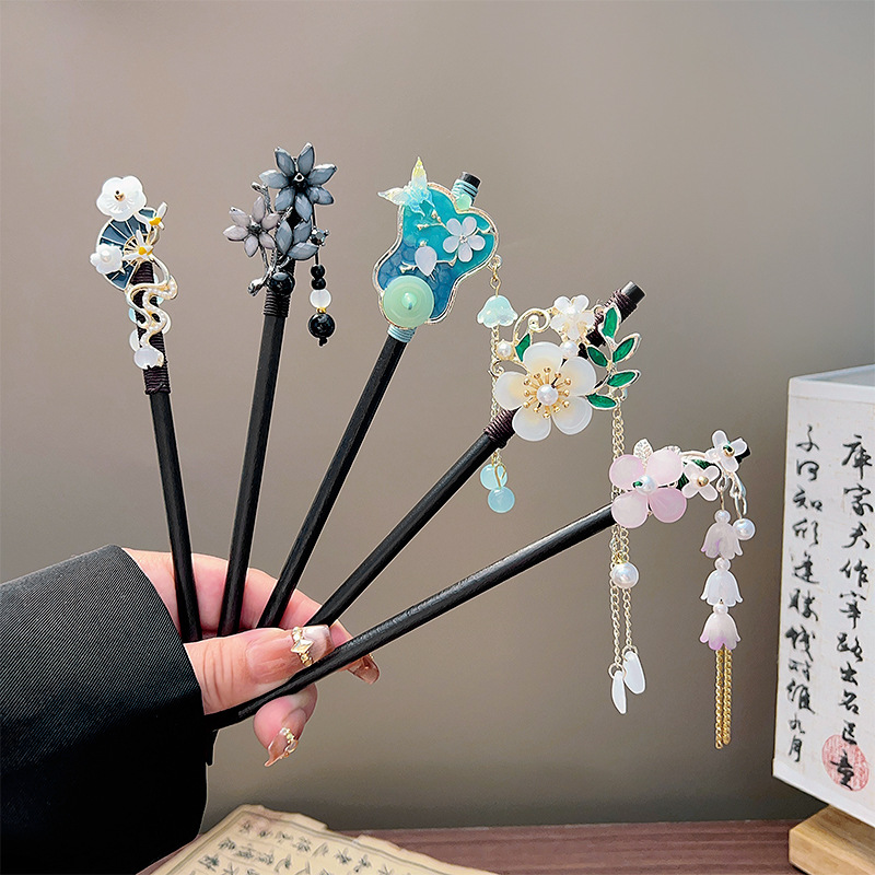 Classic Tassel Hair Stick Blac - Vintage Jewelry Collection recension och pris